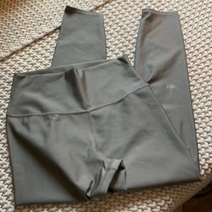 New without tags Alo leggings